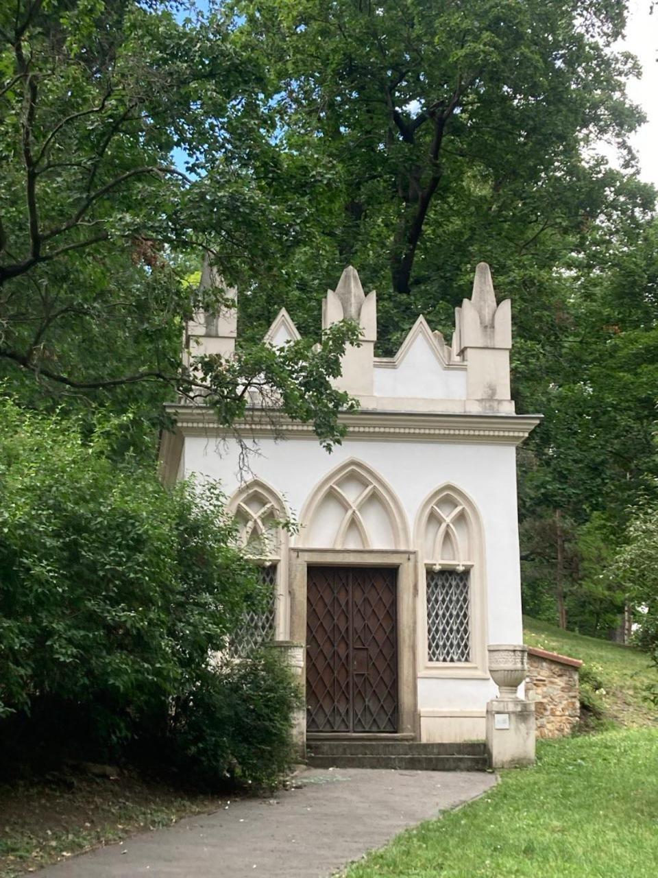 Residence Park Klamovka Prague Exterior photo